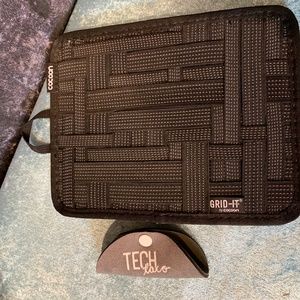 Cocoon Grid-It and Tech Taco Bundle, NWOT